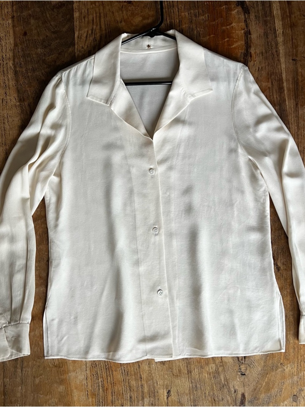 Peter Cohen Elegant Cream Button-Front Silk Blouse